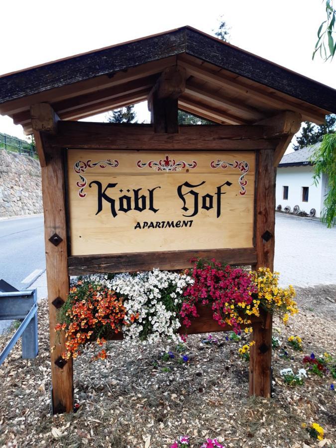Koebl Hof Longostagno Extérieur photo